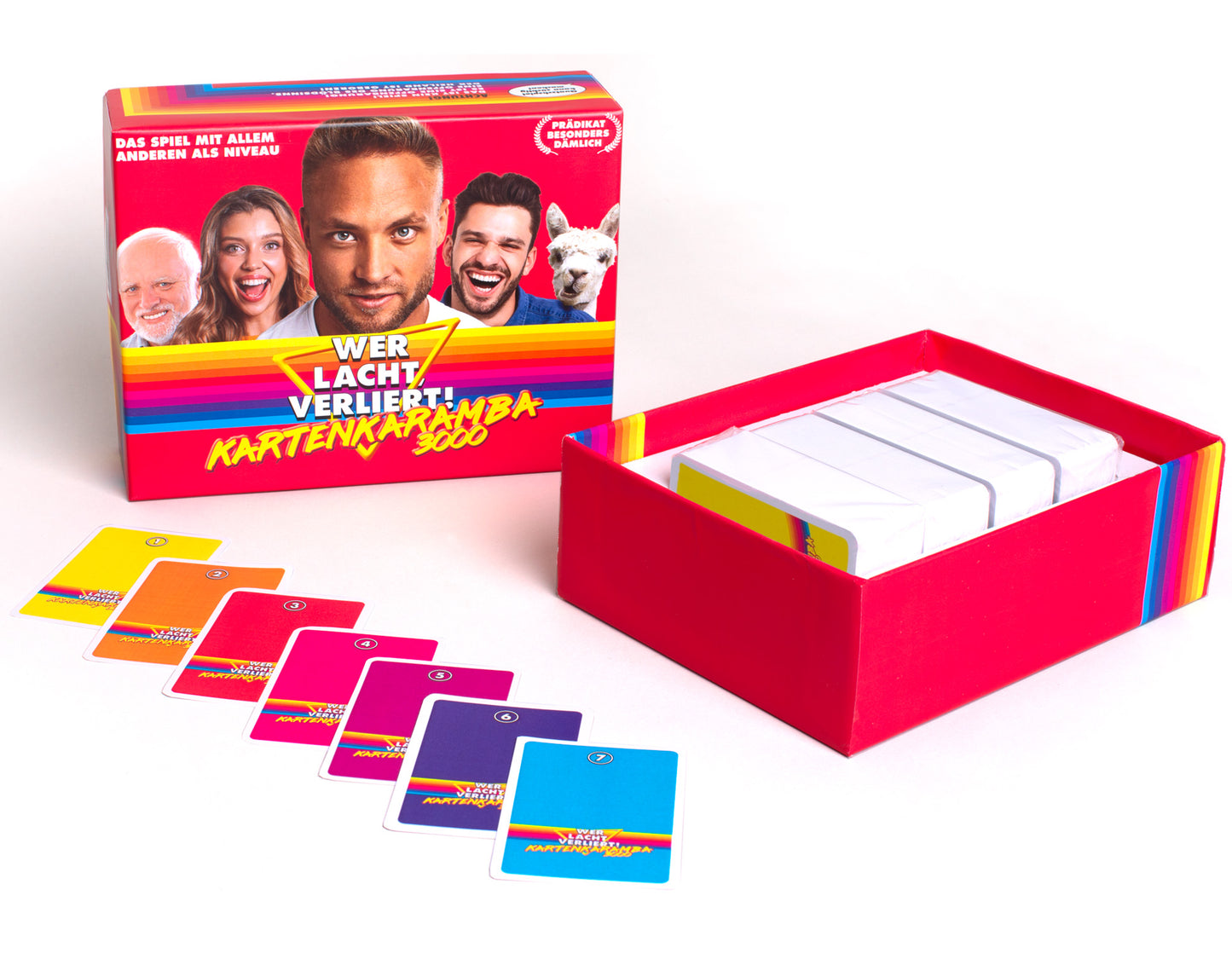 WHO LAUGHS, LOSES! CARDS KARAMBA 3000 - The funniest sentence wins! 