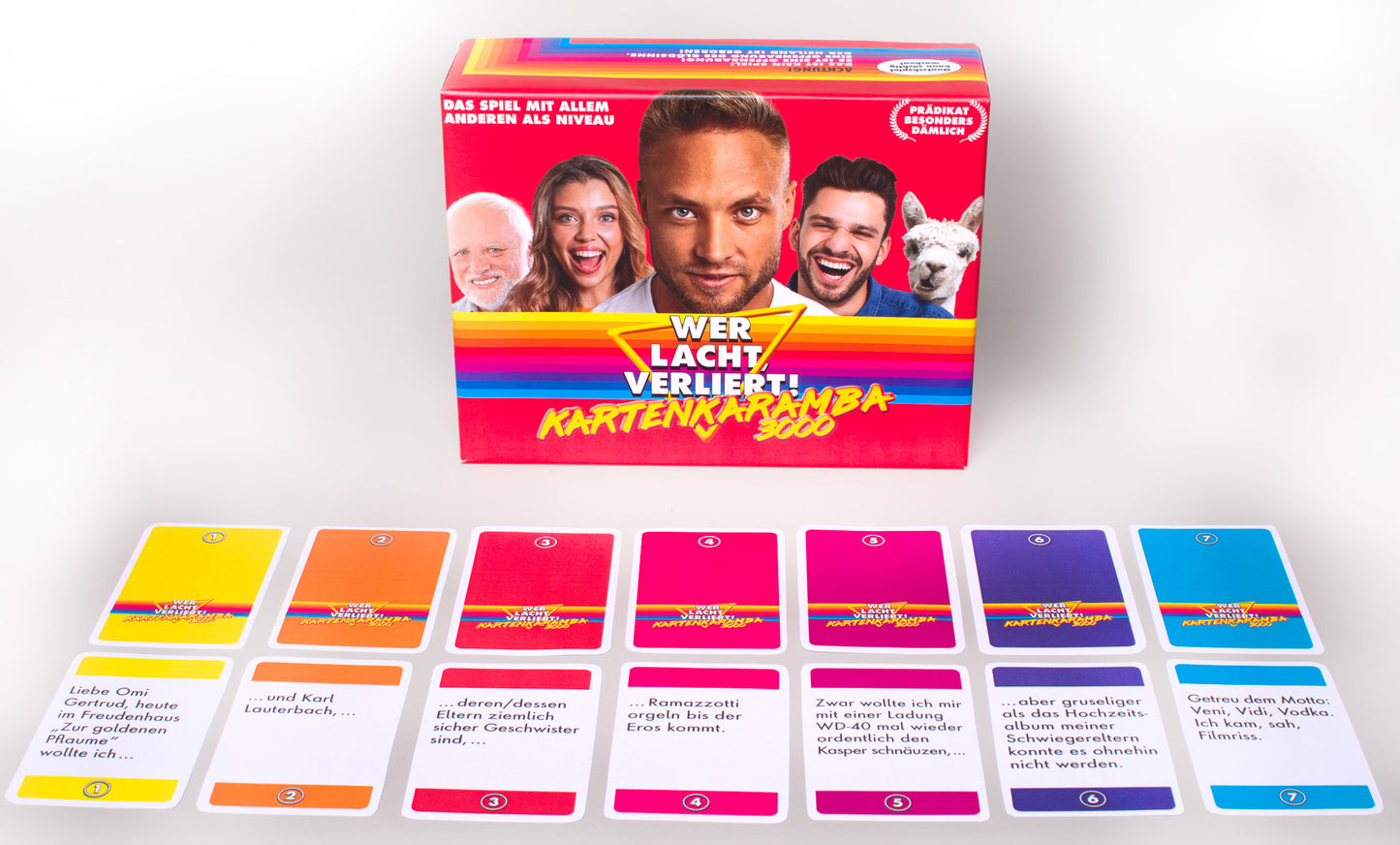 WHO LAUGHS, LOSES! CARDS KARAMBA 3000 - The funniest sentence wins! 